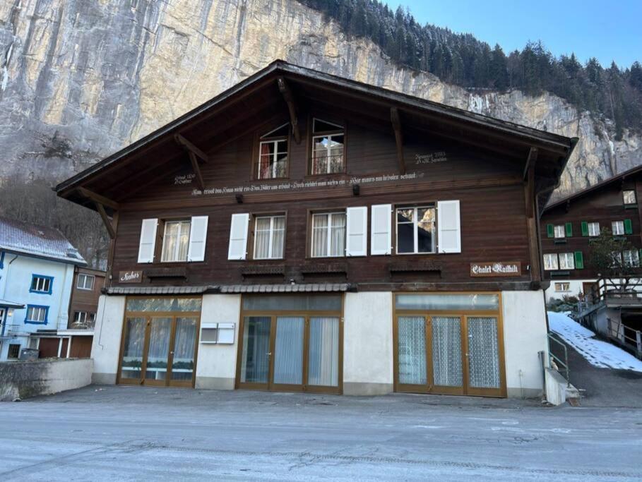 Chalet Maithili Lauterbrunnen -152-Year-Old Majestic Chalet Exterior foto